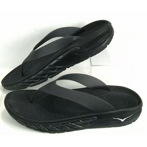 hoka one one flip flops